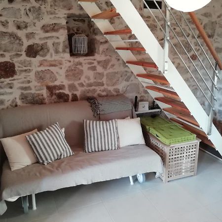 Krka Waterfalls Stonehouse Roko Lozovac Bagian luar foto