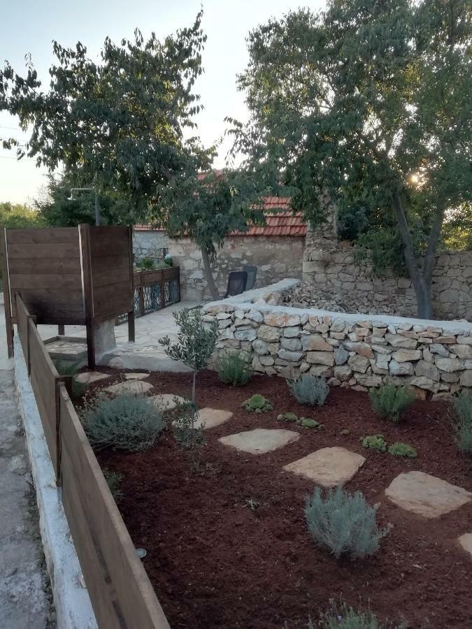 Krka Waterfalls Stonehouse Roko Lozovac Bagian luar foto