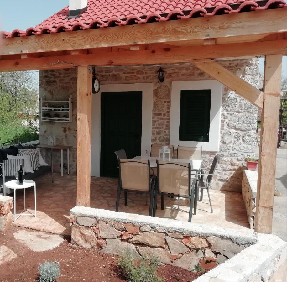 Krka Waterfalls Stonehouse Roko Lozovac Bagian luar foto