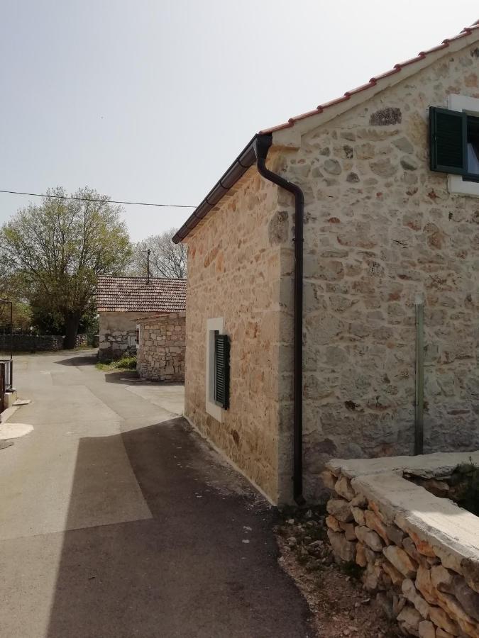 Krka Waterfalls Stonehouse Roko Lozovac Bagian luar foto