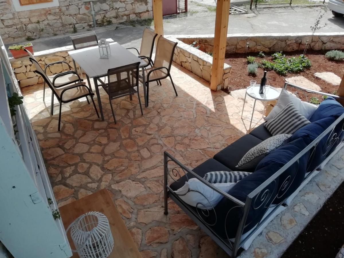 Krka Waterfalls Stonehouse Roko Lozovac Bagian luar foto