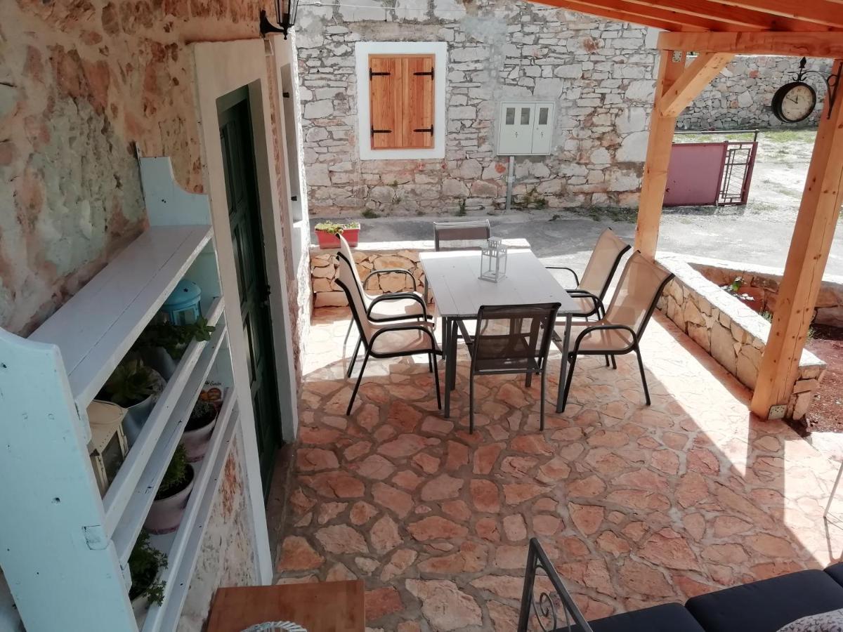 Krka Waterfalls Stonehouse Roko Lozovac Bagian luar foto