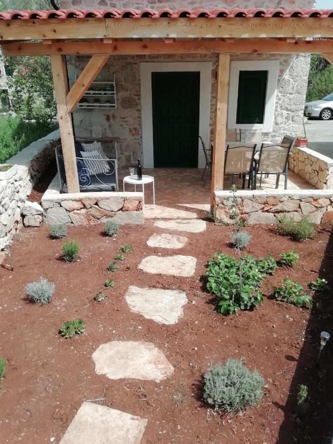 Krka Waterfalls Stonehouse Roko Lozovac Bagian luar foto